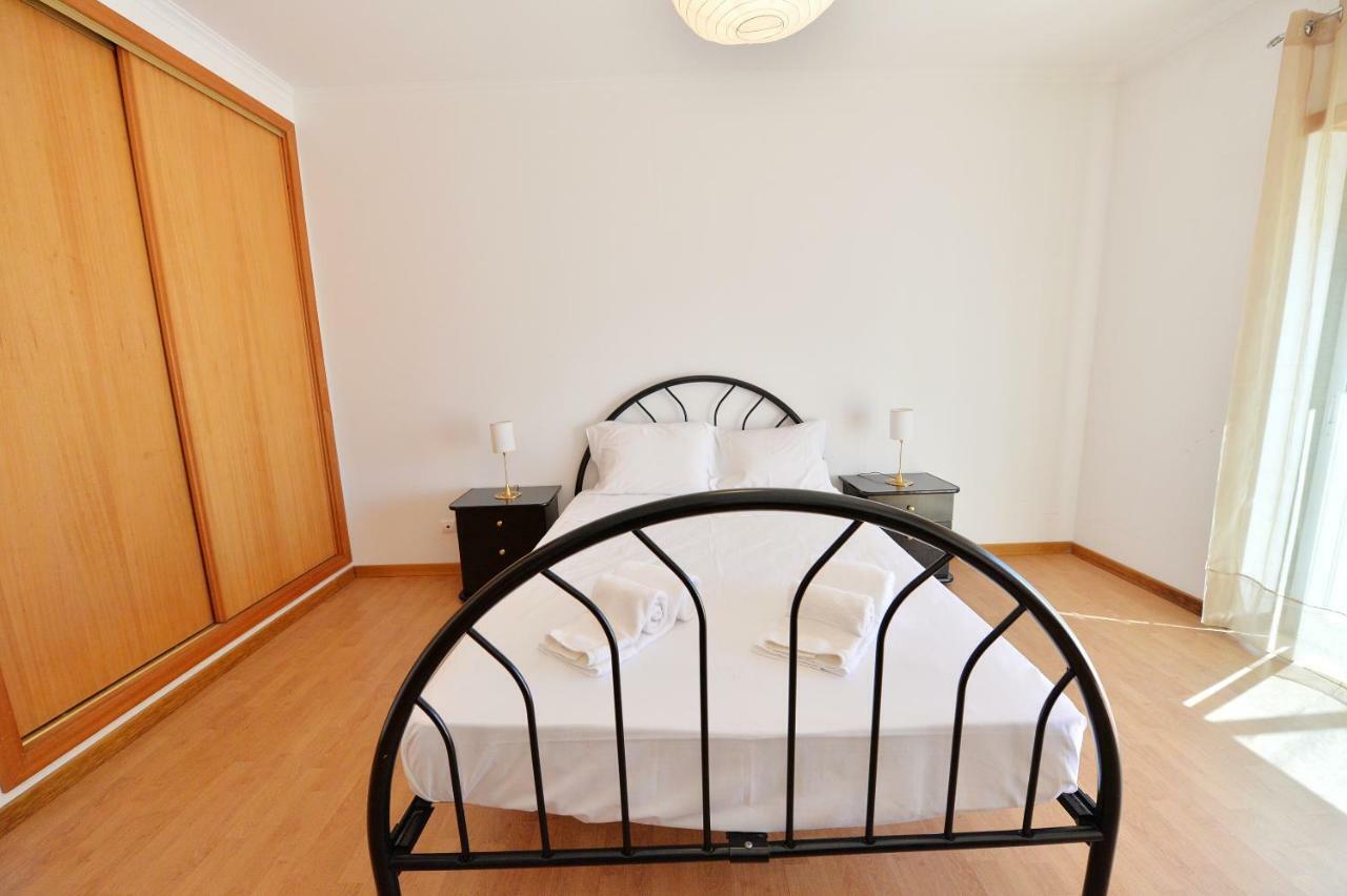 Townhouse Next To Falesia Beach Albufeira Buitenkant foto