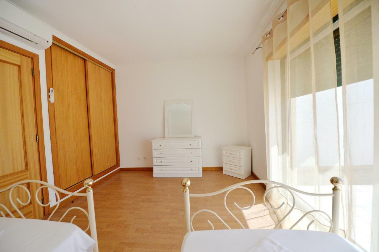 Townhouse Next To Falesia Beach Albufeira Buitenkant foto