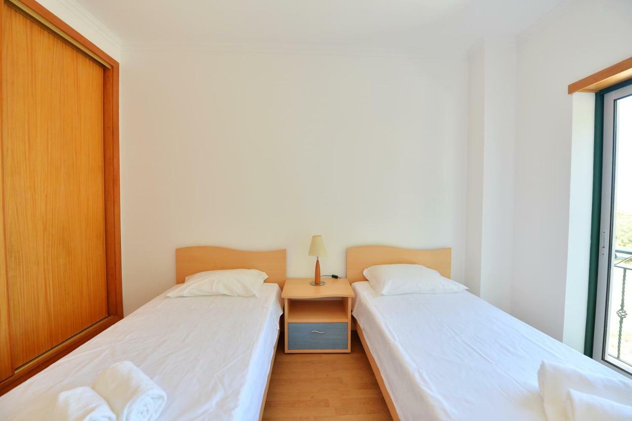 Townhouse Next To Falesia Beach Albufeira Buitenkant foto