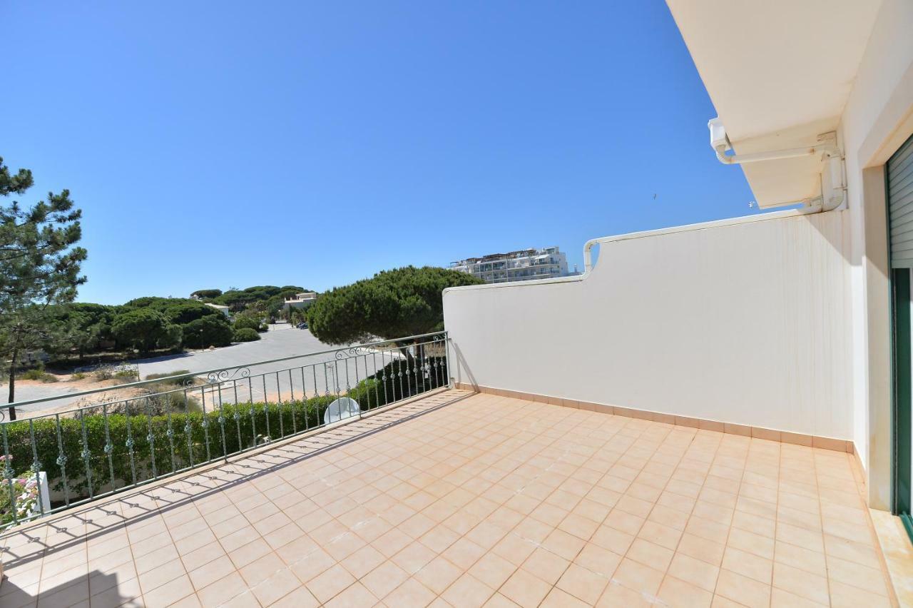 Townhouse Next To Falesia Beach Albufeira Buitenkant foto