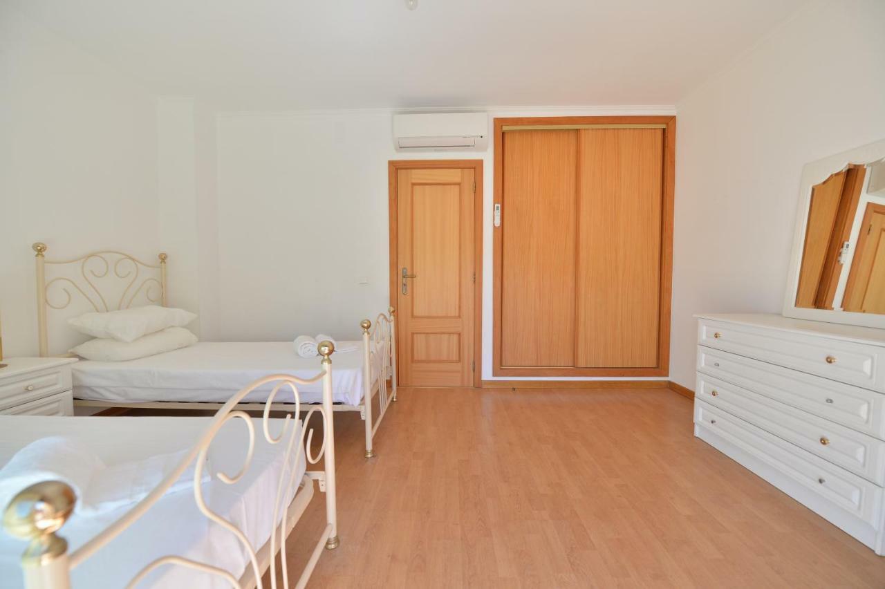 Townhouse Next To Falesia Beach Albufeira Buitenkant foto